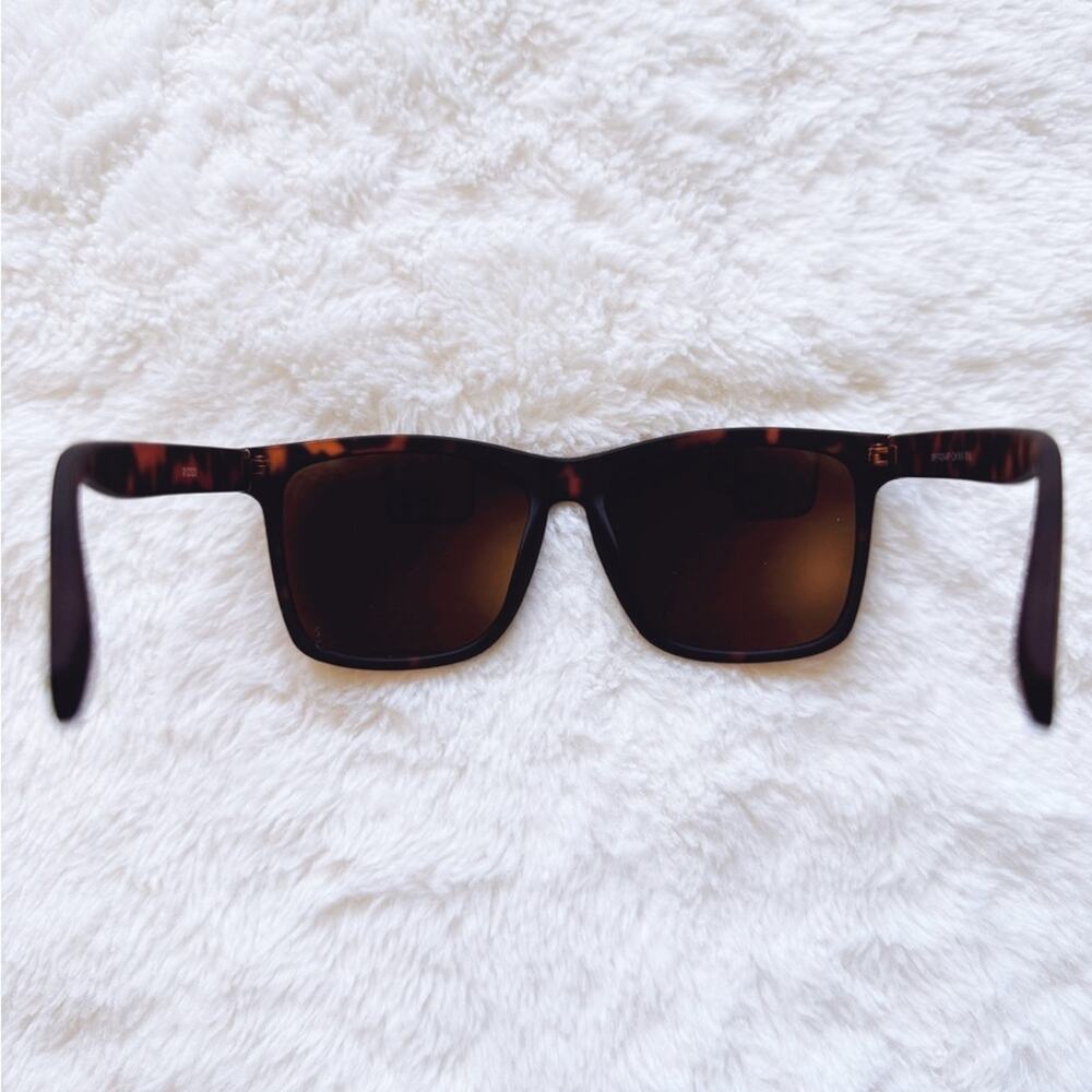 Otto Tortoise Brown Angular Frame Sunglasses - Picture 8 of 12
